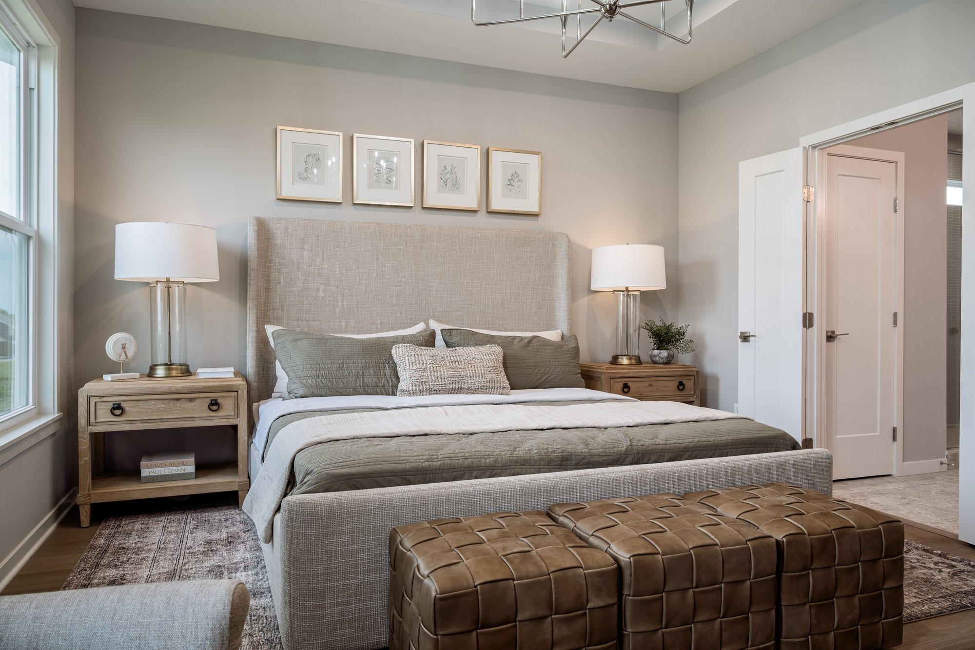 deer-run-2026-cincinnati-StJude-interior-owners-bedroom-04 (1)