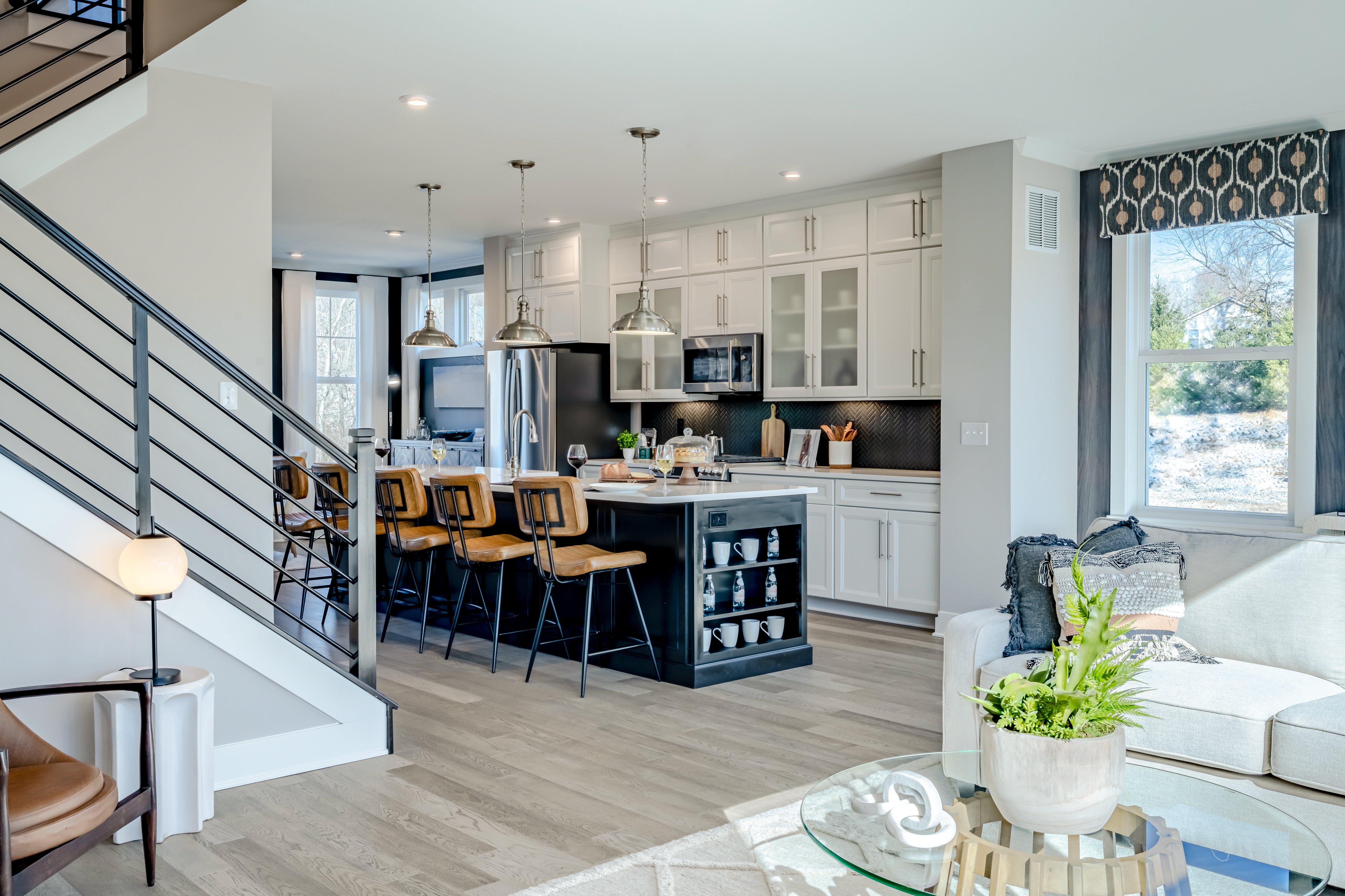 overlook-at-blossom-hill_brookline_kitchen_0fh3789_interior-1